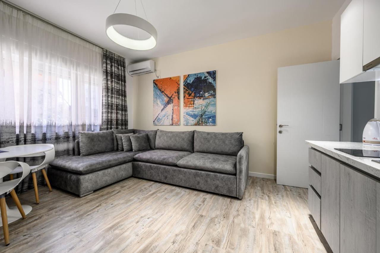 Miku Apartment-City Walk 1Bd Stylish Apartment Тирана Екстериор снимка