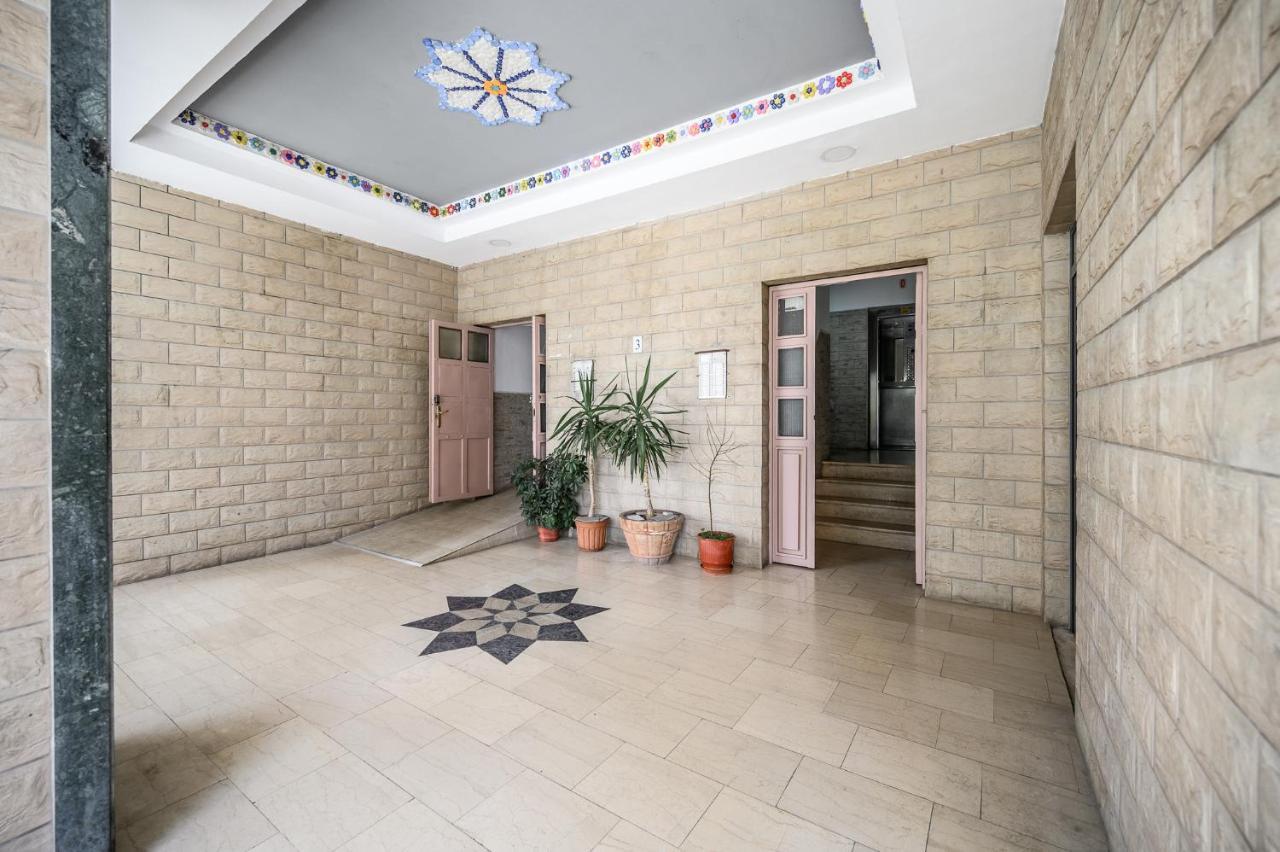 Miku Apartment-City Walk 1Bd Stylish Apartment Тирана Екстериор снимка