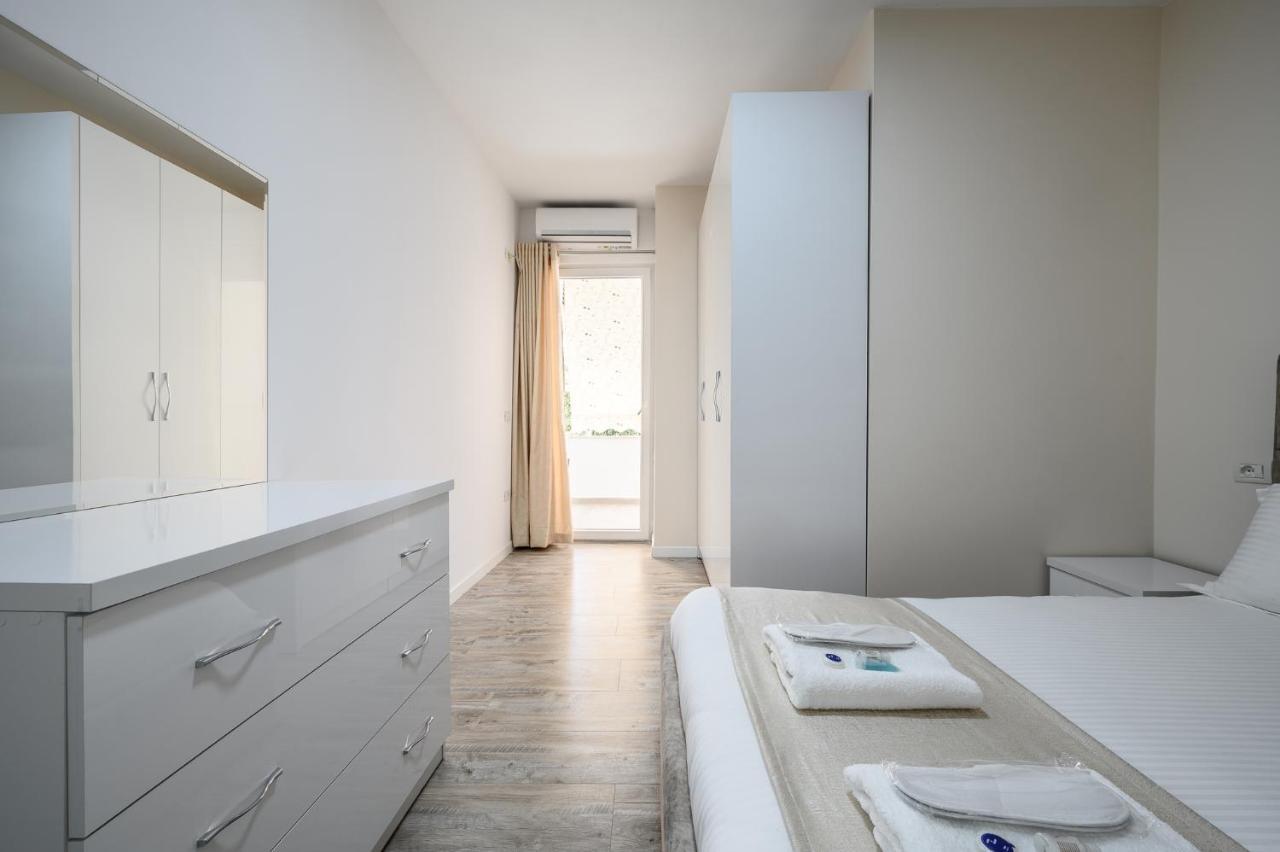 Miku Apartment-City Walk 1Bd Stylish Apartment Тирана Екстериор снимка