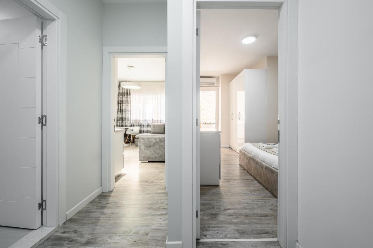 Miku Apartment-City Walk 1Bd Stylish Apartment Тирана Екстериор снимка