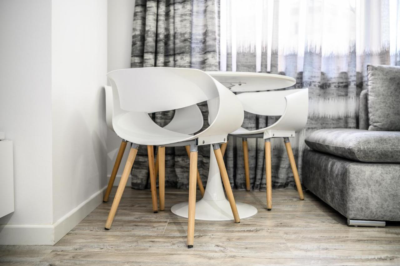 Miku Apartment-City Walk 1Bd Stylish Apartment Тирана Екстериор снимка